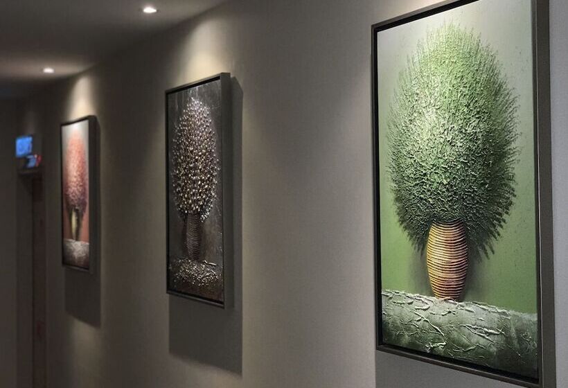 חדר סטנדרט, Greens Hotel & Suites