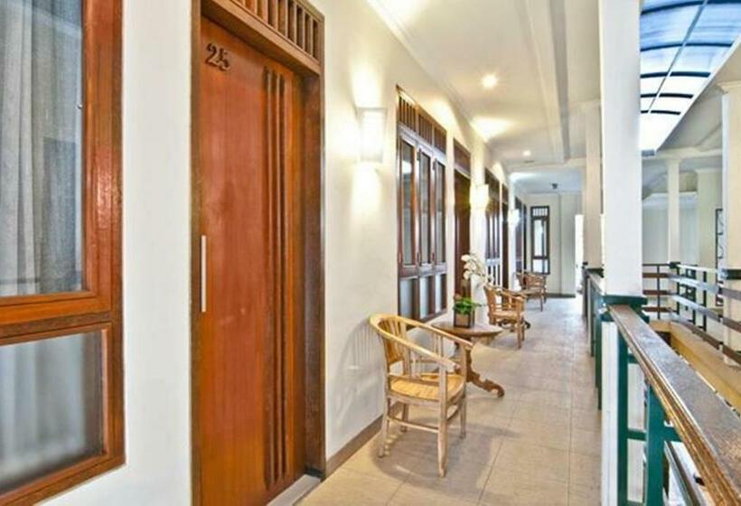 اتاق خانوادگی, Kuta Ecostay
