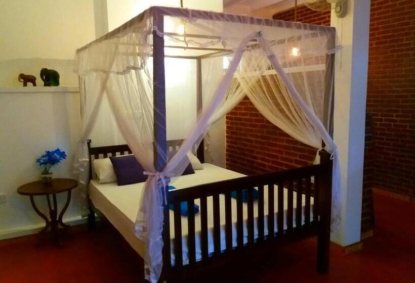 اتاق لوکس خانوادگی, Sea Breeze Guest House