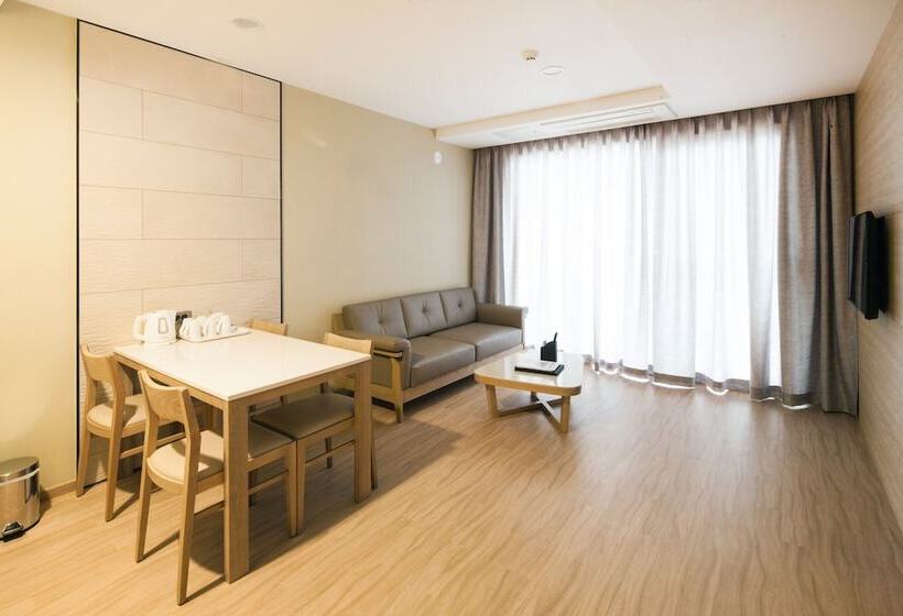 סוויטה, Sol Beach Samcheok