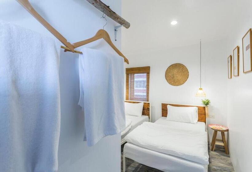 スタンダードルーム, Stockhome Hostel Ayutthaya