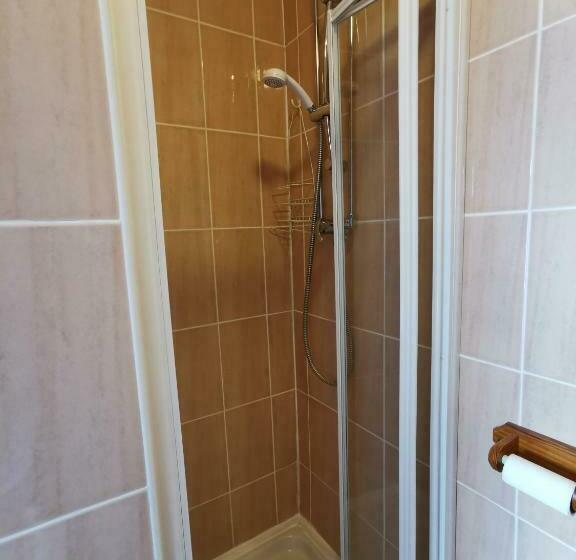 חדר סטנדרט יחיד, Whitehouse Guest House