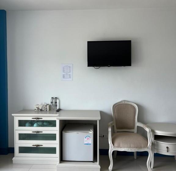 اتاق خانوادگی, Ancora Y&w Boutique