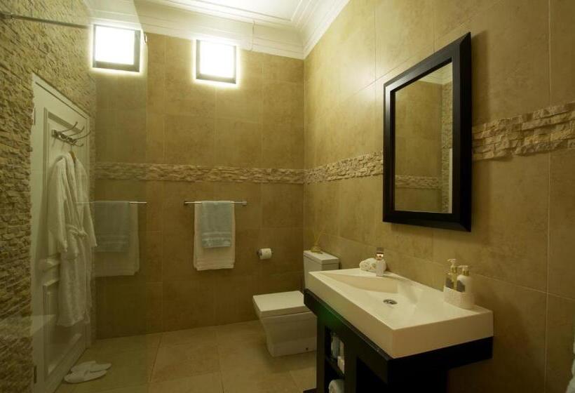 패밀리 룸, Island Way Villa