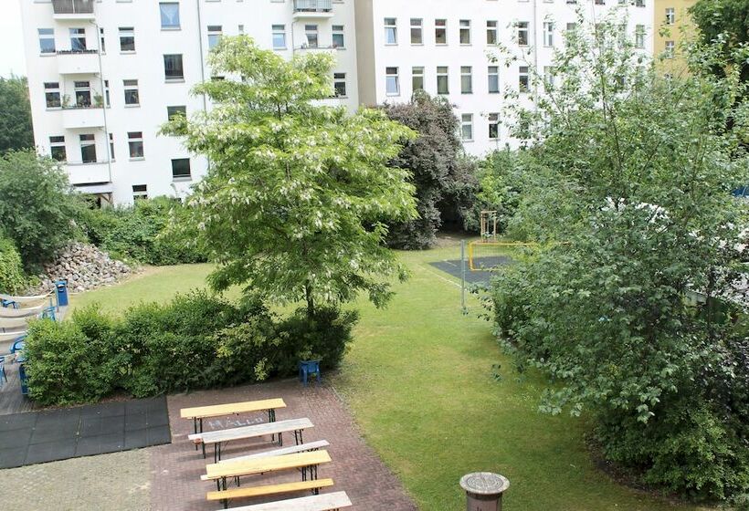 اتاق استاندارد, a&o Berlin Friedrichshain