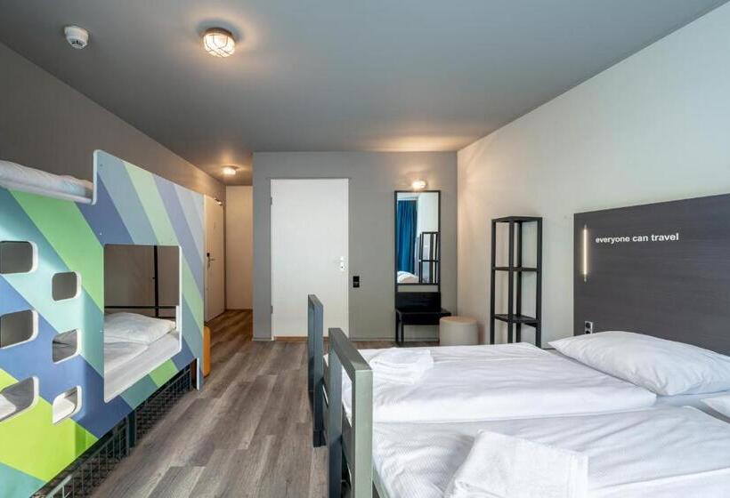 اتاق استاندارد سه نفره, a&o Berlin Friedrichshain