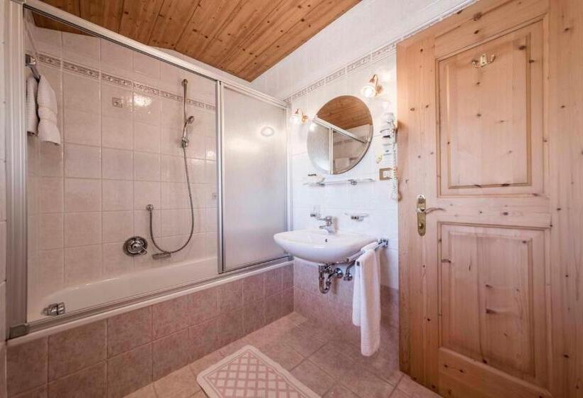 스탠다드 트리플 룸, Garni Hotel Residence Diamant
