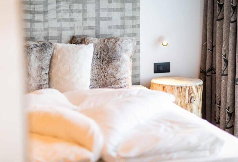 발코니 디럭스 룸, Garni Hotel Residence Diamant