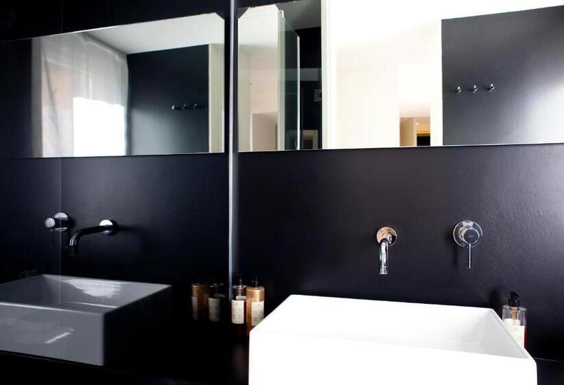 סוויטה דלוקס, Sora Luxury Inn