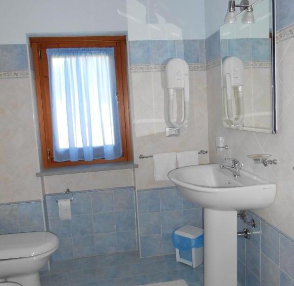 اتاق کلاسیک خانوادگی, Affittacamere Les Noyers