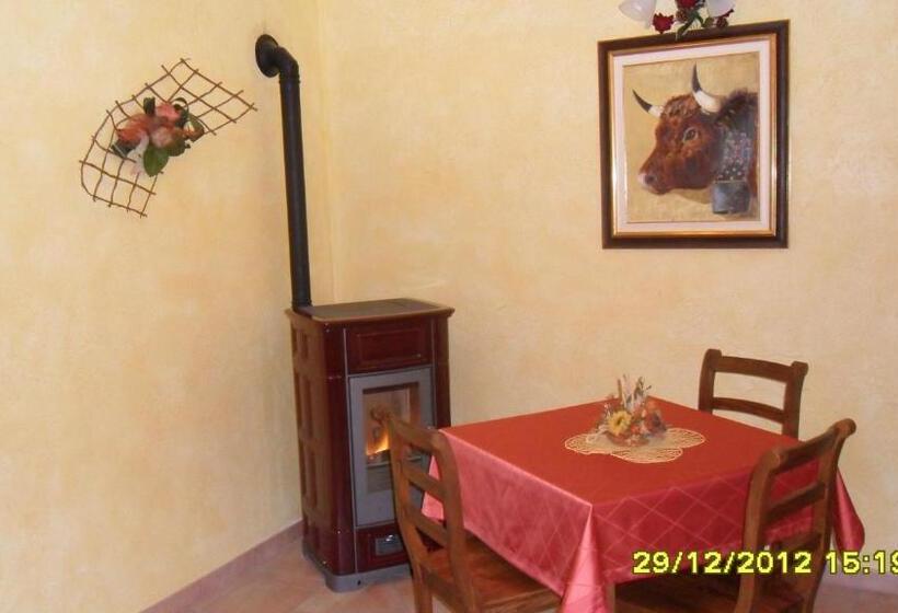 غرفة قياسية مزوَّدة بشُرفة, Affittacamere Les Noyers