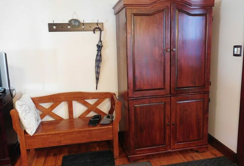 デラックスルーム, Au Coeur De Magog B&b