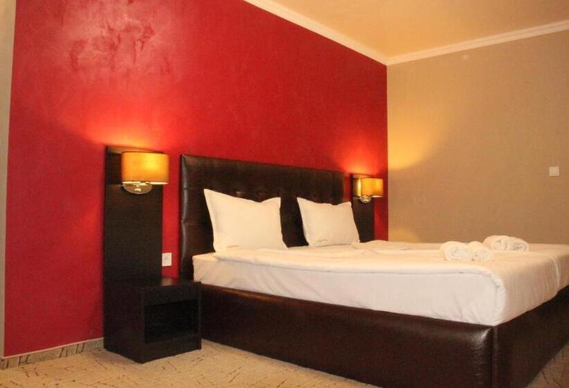 1 Bedroom Apartment River View, Central Guest Rooms