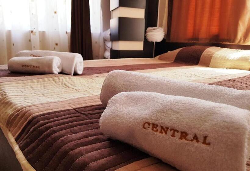 Апартаменты 1 Спальня с Террасой, Central Guest Rooms
