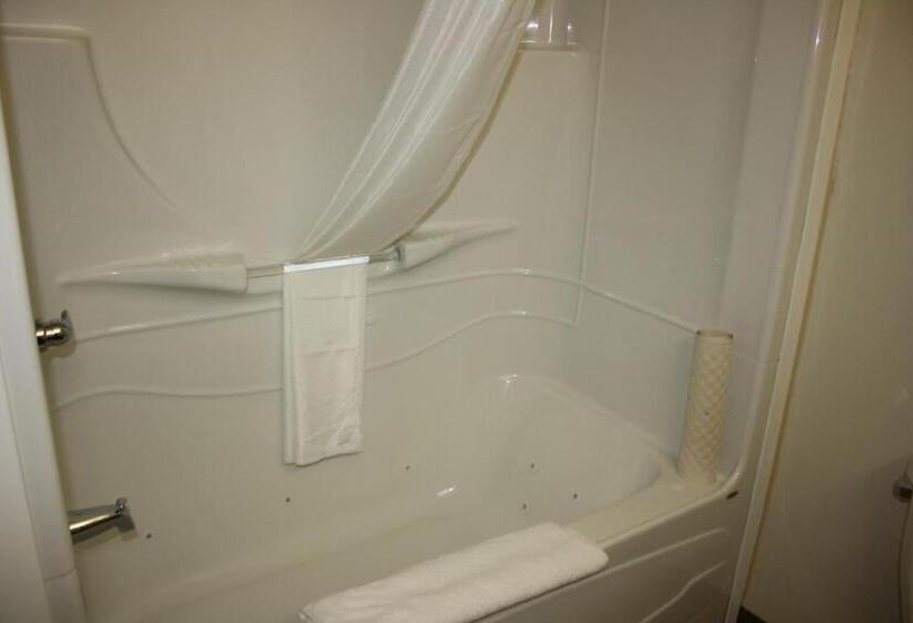 Люкс Кровать Кинг, Crossroads Inn & Suites