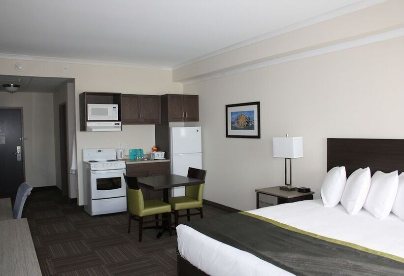 Полулюкс, Crossroads Inn & Suites