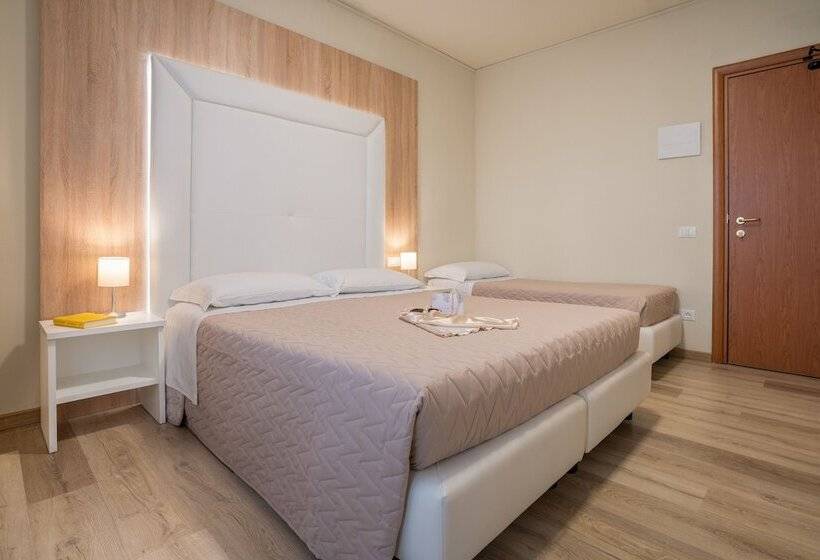 Chambre Quadruple Classique, Suez
