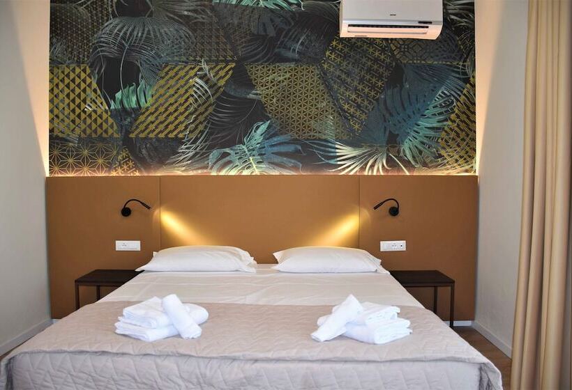 Chambre Quadruple Supérieure, Suez