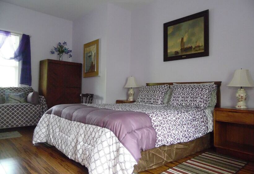 Quarto Estandar, Cantuta Inn