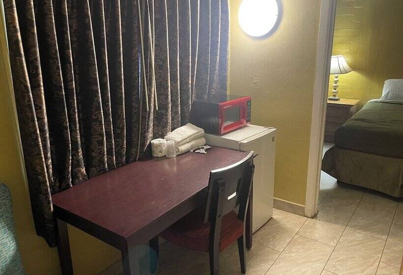 豪华房间, Black Horse Motel