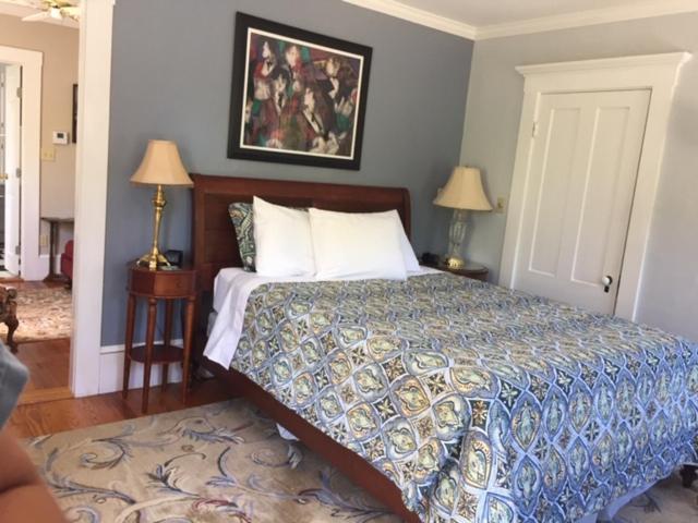 Люкс, Bourne Bed And Breakfast