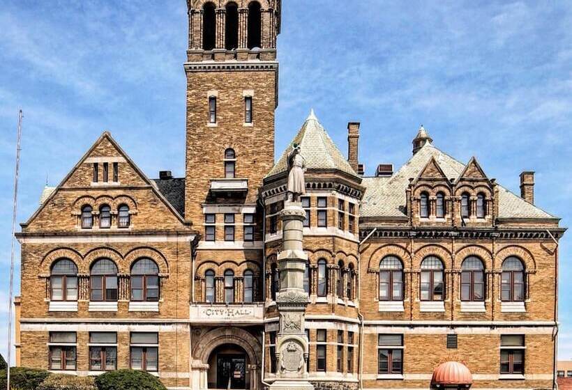 Люкс Повышенной Комфортности, City Hall Grand