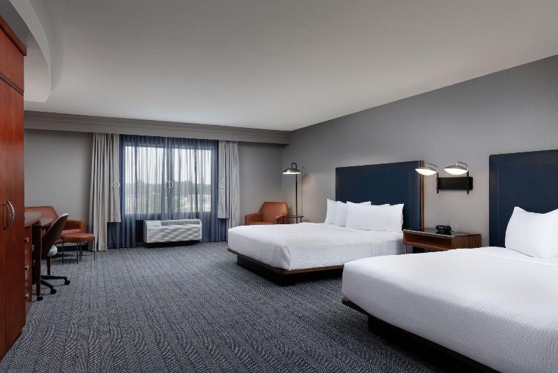 디럭스 룸, Drury Plaza Hotel Indianapolis Carmel