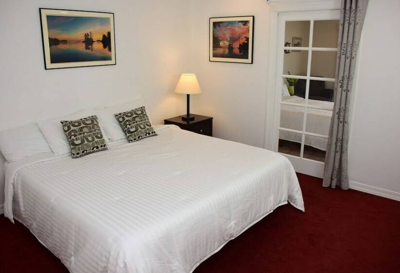 Люкс, Longliner Lodge And Suites