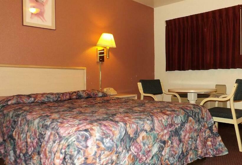 Номер Стандарт, Travelodge By Wyndham Farmington