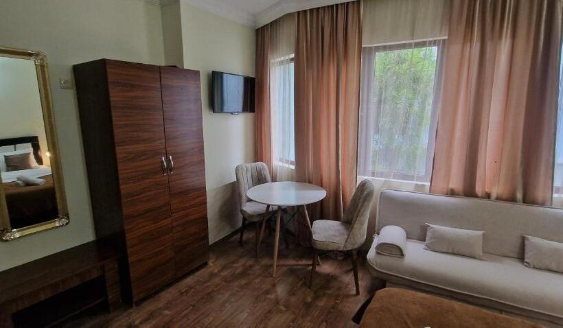 استودیوی استاندارد, Karakum Batumi