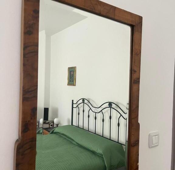 استودیو استاندارد با چشم‌انداز باغ, B&b Villa Machi