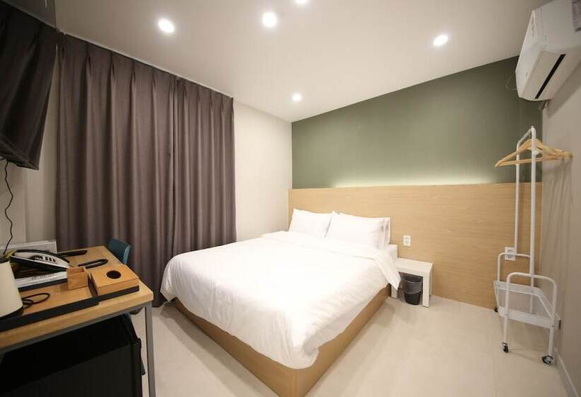اتاق سوپریور, Calm Rest Hotel Masan