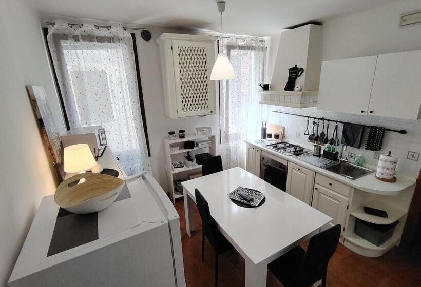 اتاق استاندارد, Vicenza Room