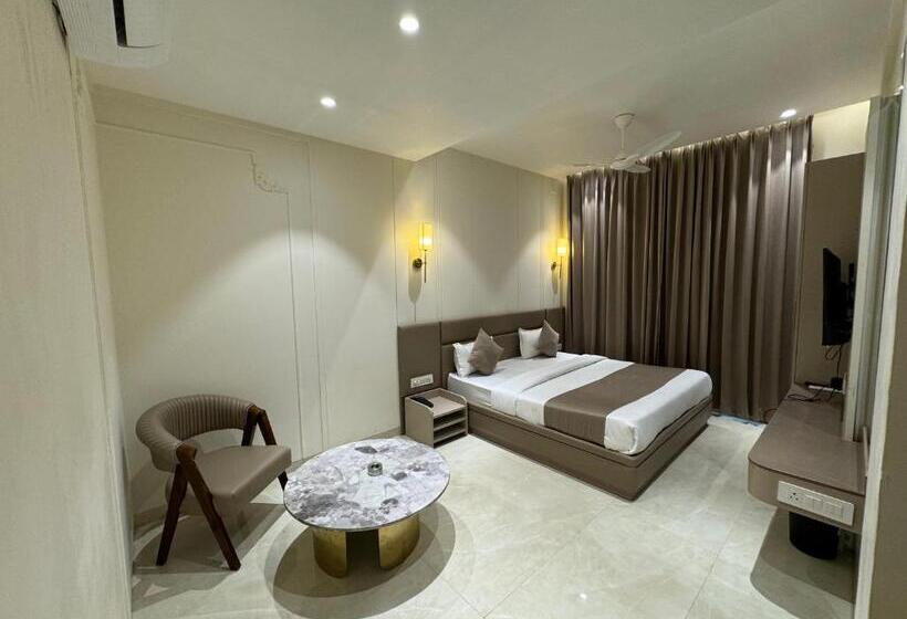 اتاق سوپریور, Fortune Inn