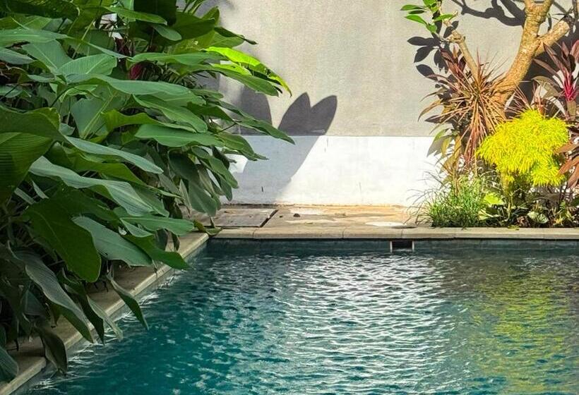 Номер Deluxe, Villa Iva Canggu Bali