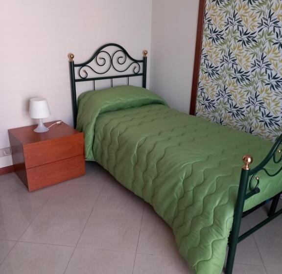 اتاق استاندارد یک تخته با بالکن, Magnolia House