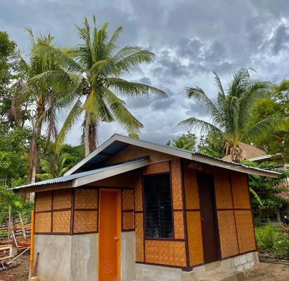 패밀리 룸, Monera S Native Cabin