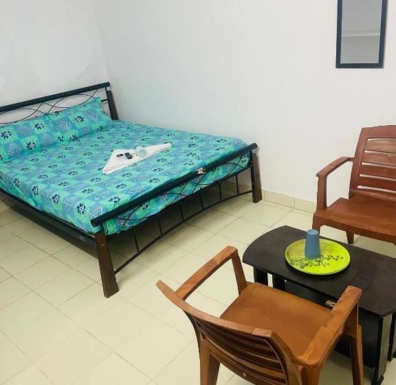Номер Deluxe с Балконом, Yogi Home Stay