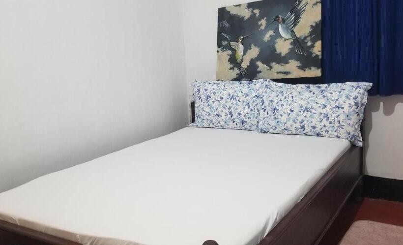 اتاق اکونومی, Safari Hostel Tanzania
