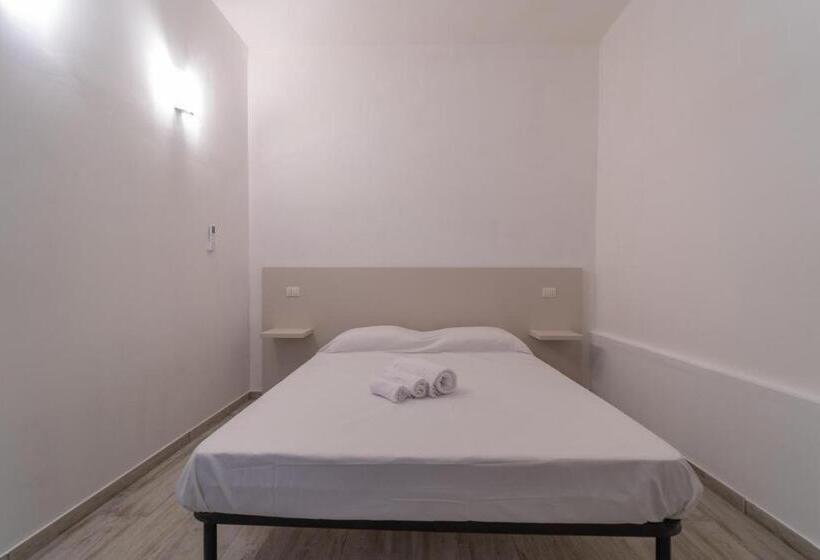 اتاق لوکس, Brorent Michela Coastl Rooms