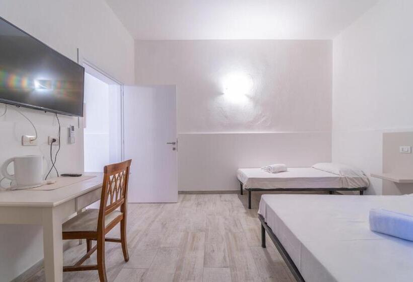 اتاق لوکس چهار تخته, Brorent Michela Coastl Rooms
