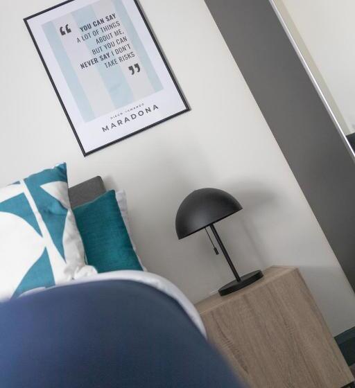 استودیوی لوکس, City Rooms