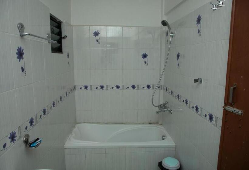 اتاق لوکس, Janajibika Pvt Ltd