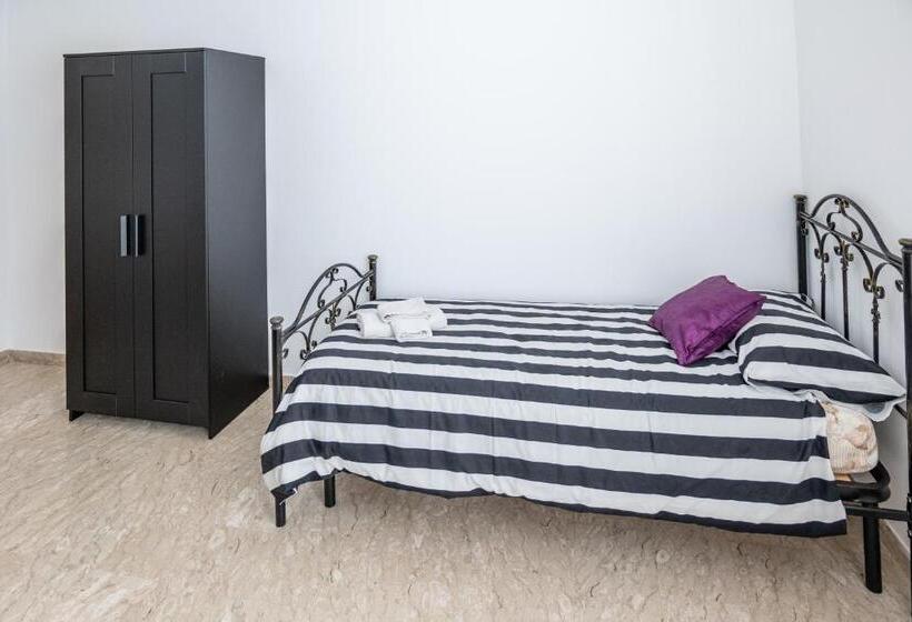اتاق استاندارد چهار تخته, Villa D Angelo