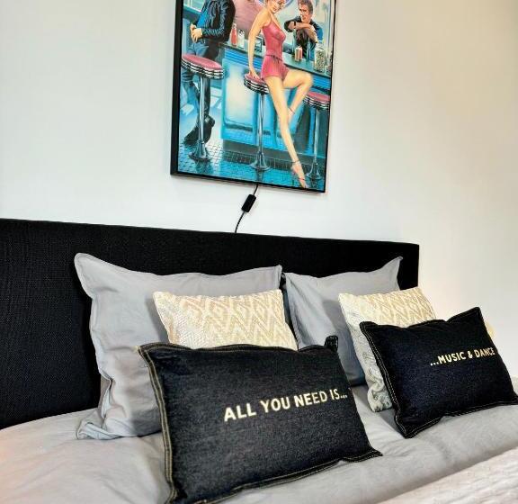 Номер Deluxe, Art House Rooms