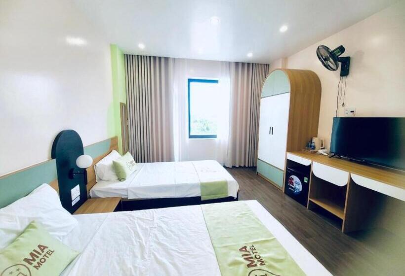 اتاق خانوادگی, Mia Motel