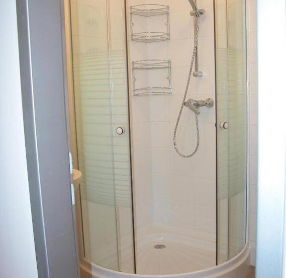 四人标准间, Springfield Private Hostel