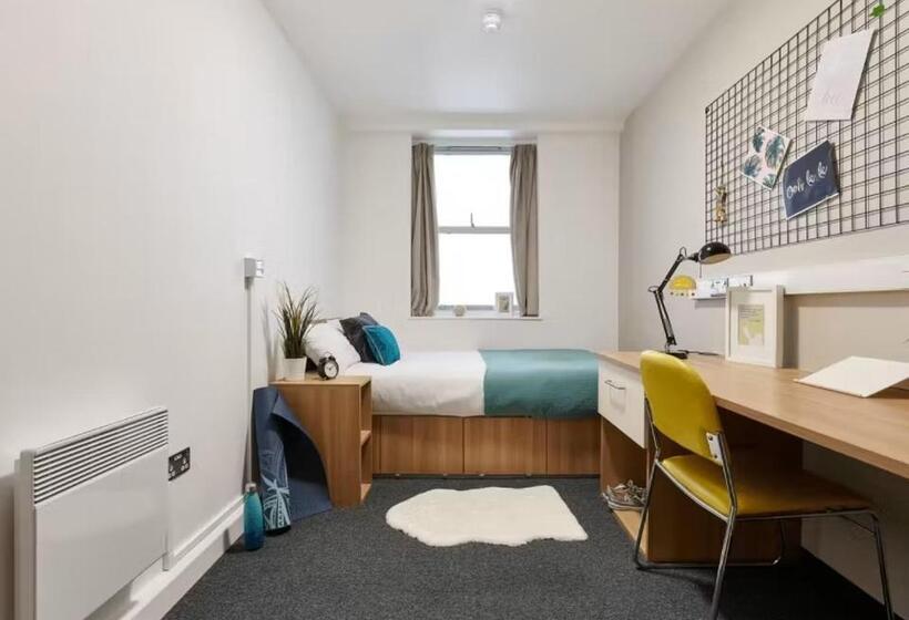 اتاق استاندارد یک نفره, For Students Only Trendy Non Ensuite Rooms At Northernhay House In Exeter