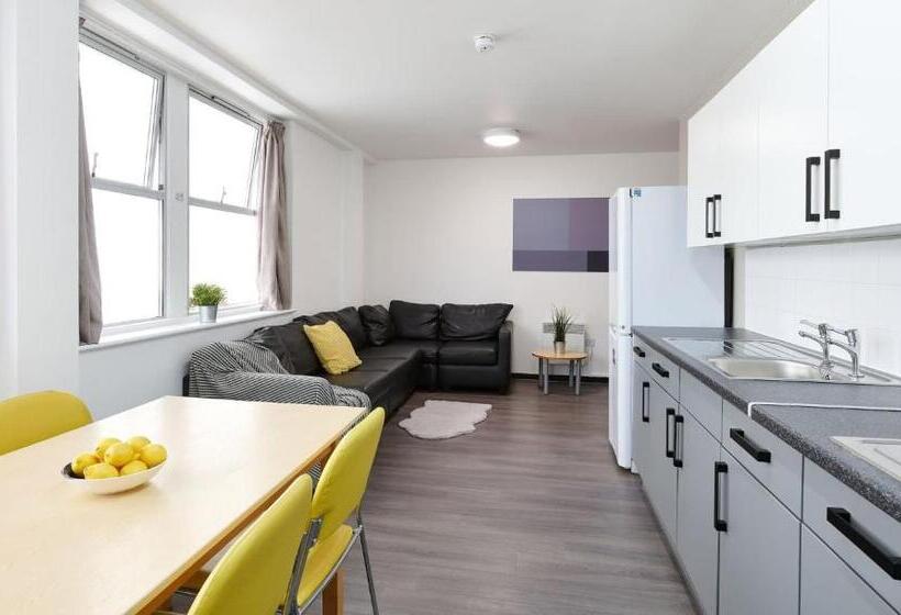 اتاق استاندارد یک نفره, For Students Only Trendy Non Ensuite Rooms At Northernhay House In Exeter
