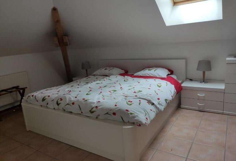 1 Bedroom Apartment Lake View, La Tulipe